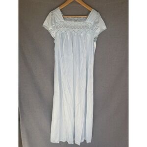 Vintage Vanity Fair Light Blue Nightgown Medium Lace Cap Sleeve Made In USA